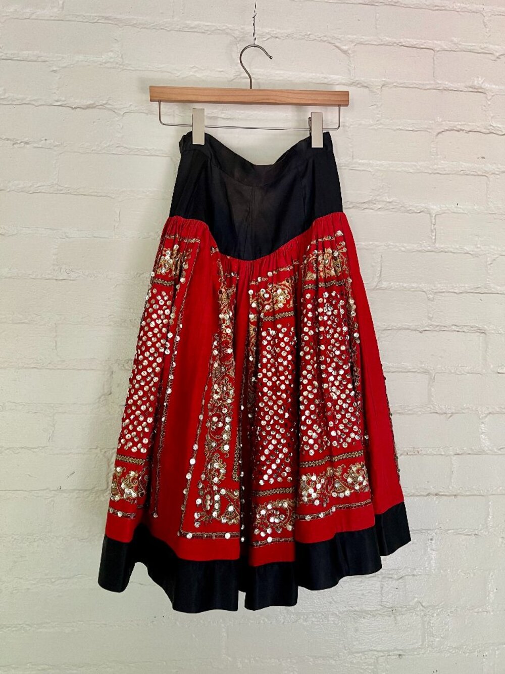 Vintage 1960s Circle Skirt Red Black Gold With Silver Sequins Size 26